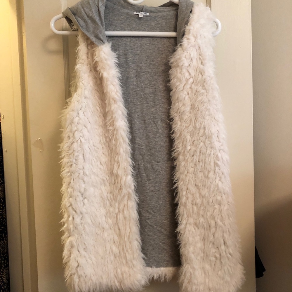 Kids size 14 Sherpa vest with gray hood.